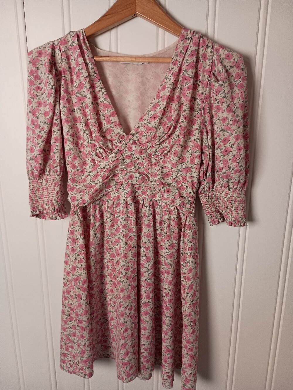 Lush- Pretty Pink Floral V-Neck Dress- Size S